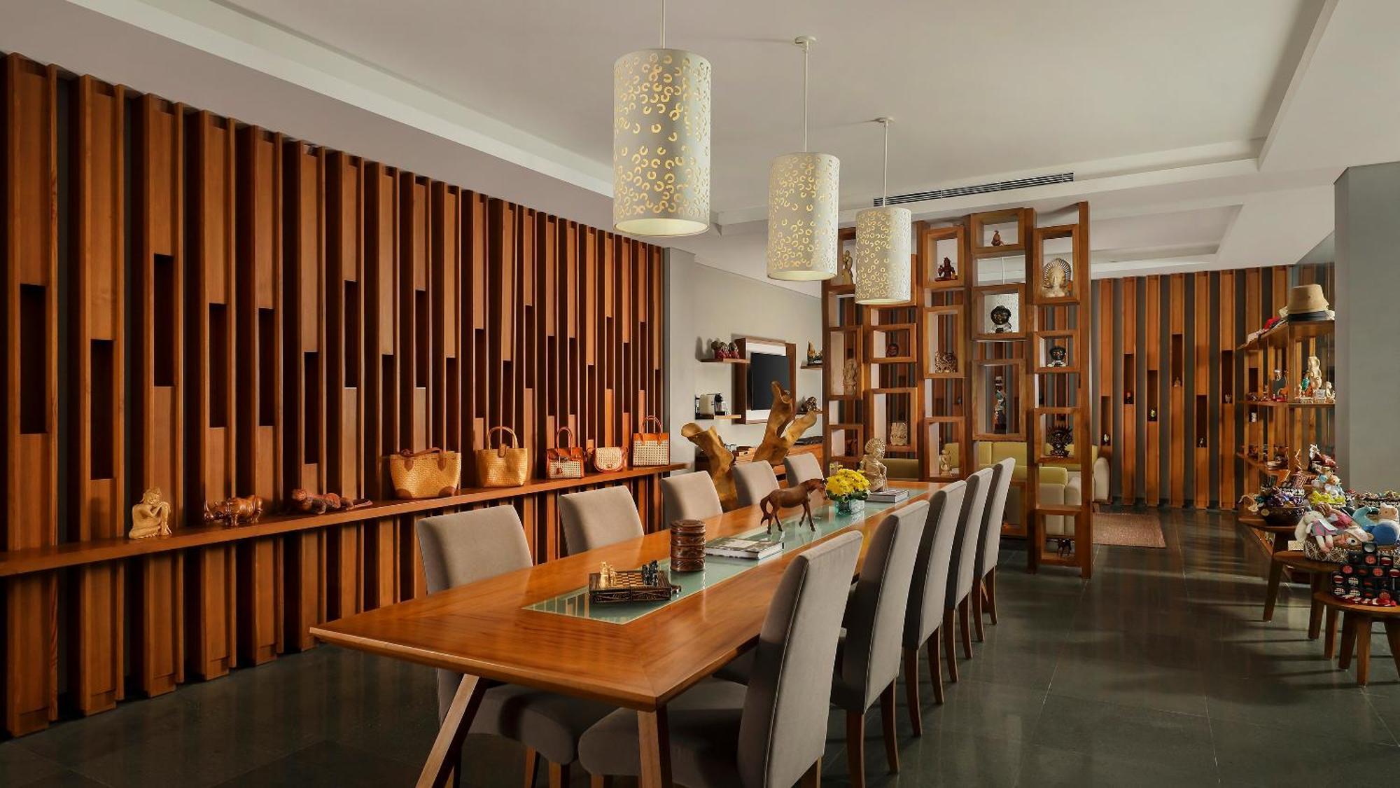 Maya Sanur Resort & Spa Екстериор снимка The dining room at the Taj Mahal Palace